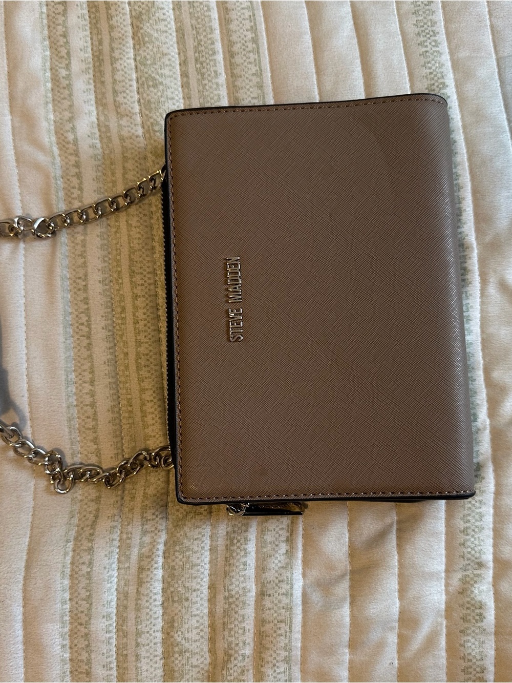 Steve Madden Taupe Chain Crossbody Wallet